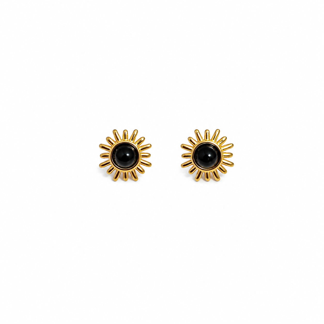 NOIR SOLEIL STUDS