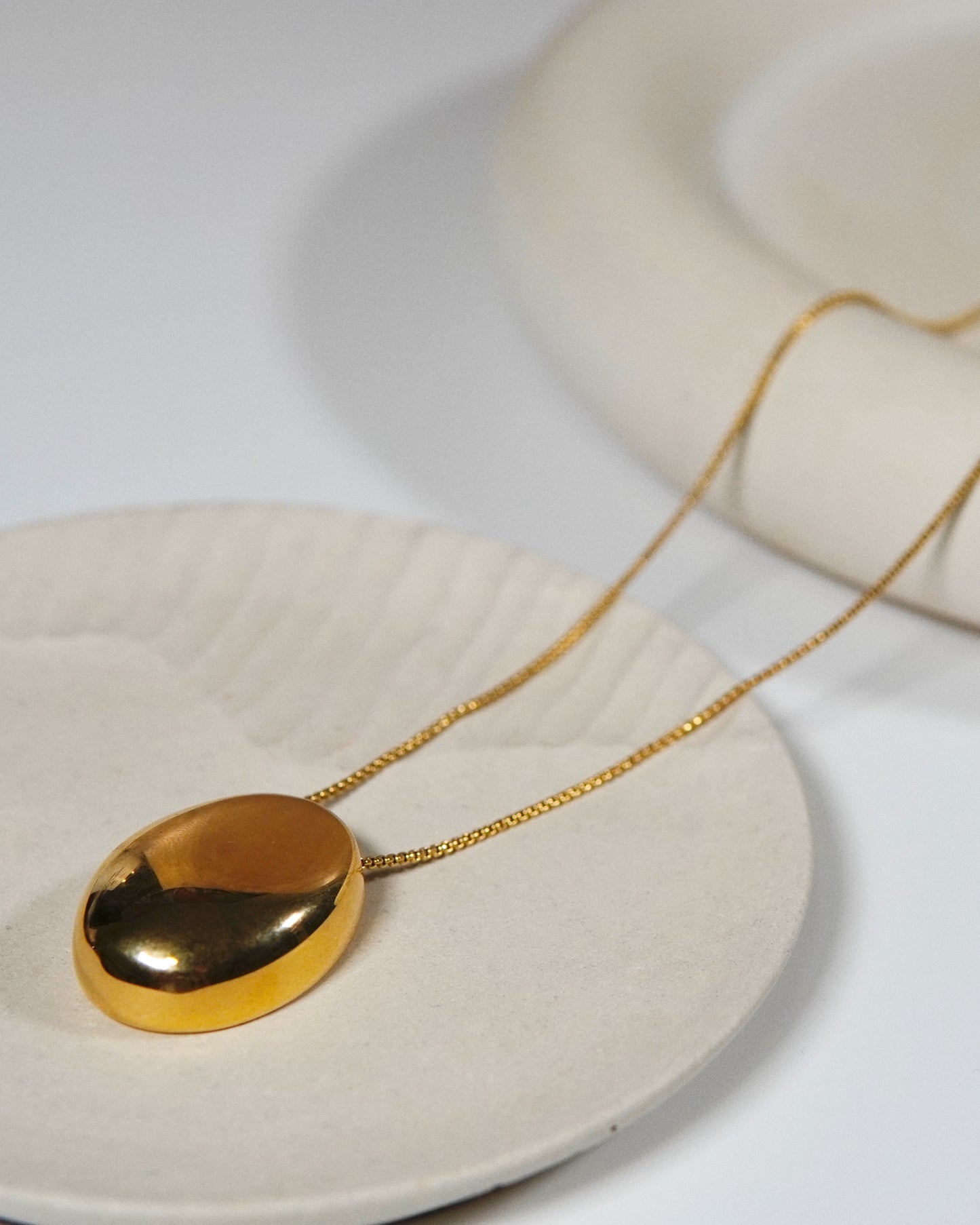 ALESSANDRA NECKLACE